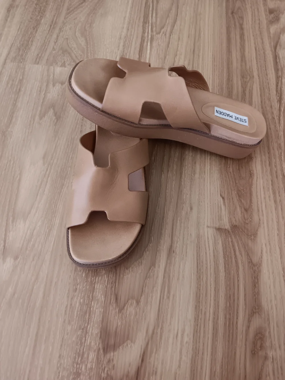 Steve Madden Neutral Tan Slide Mules - Picture 3 of 7